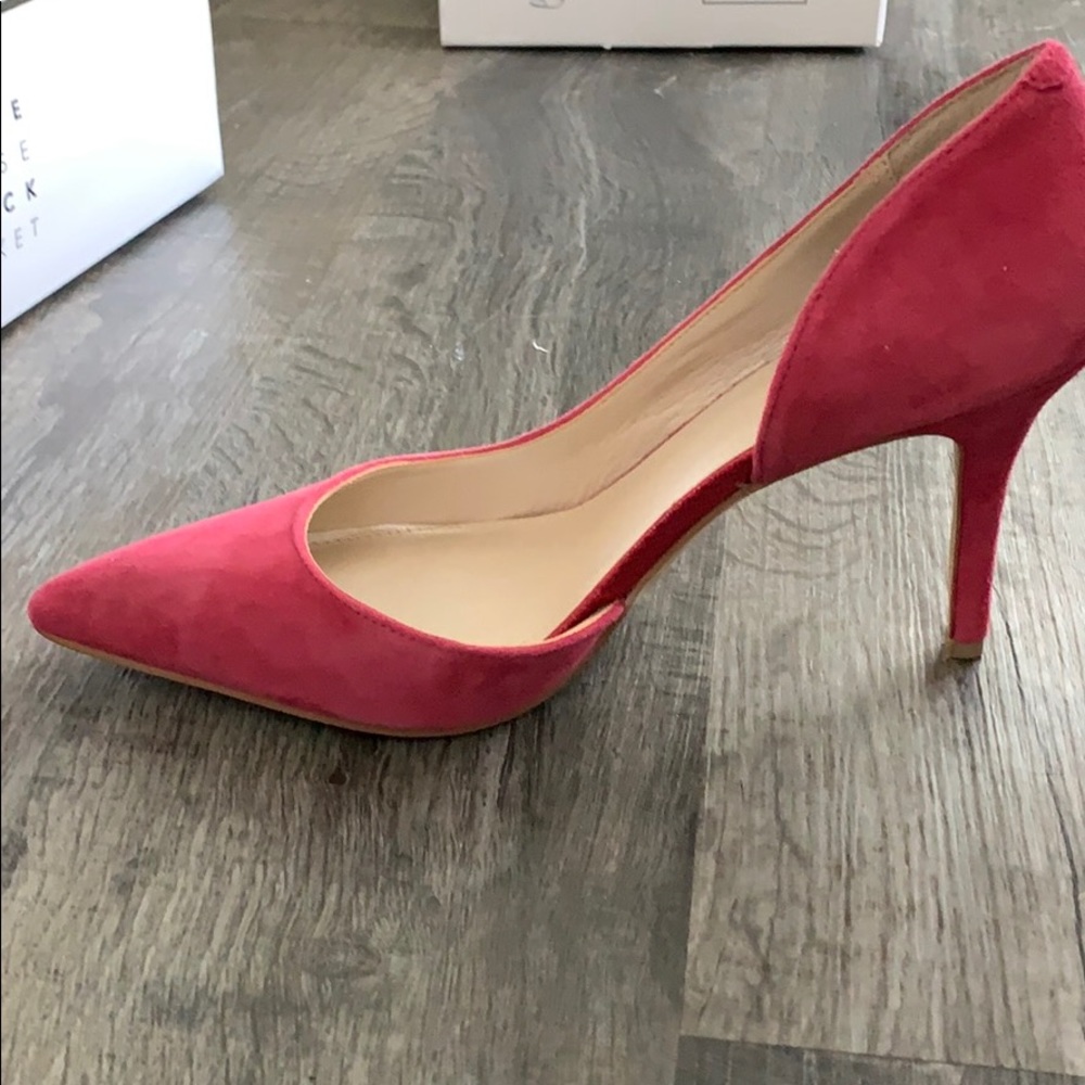 Pink Heels - Picture 2 of 4